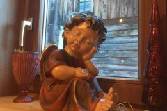 Zauchensee, ein Engerl im Hüttenfenster