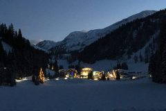 Blick auf Zauchensee bei Nacht