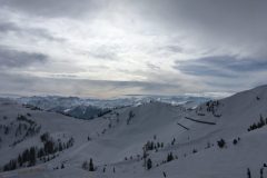 Blick über die Berge von der Piste